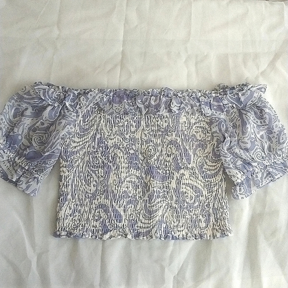 EXPRESS Flowy Patterned Top (Size  XS)